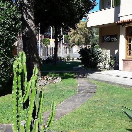 Somriu Apartament Fenals Platja 滨海略雷特 外观 照片