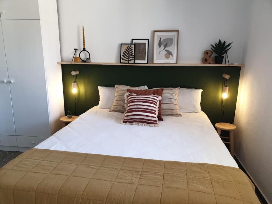 Somriu Apartament Fenals Platja 滨海略雷特 外观 照片