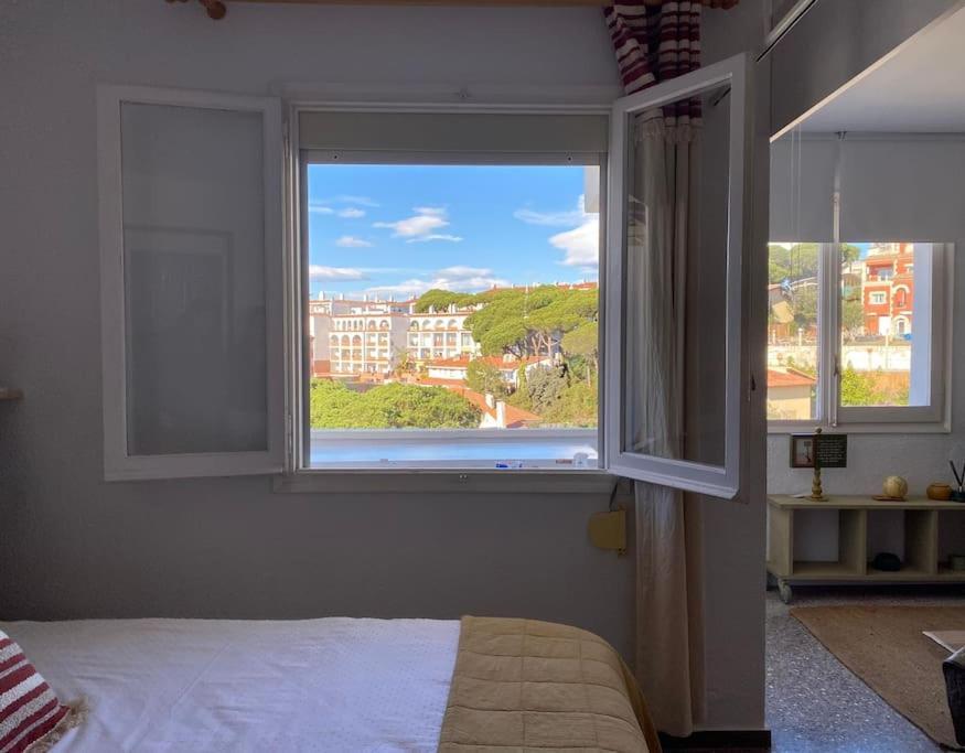 Somriu Apartament Fenals Platja 滨海略雷特 外观 照片
