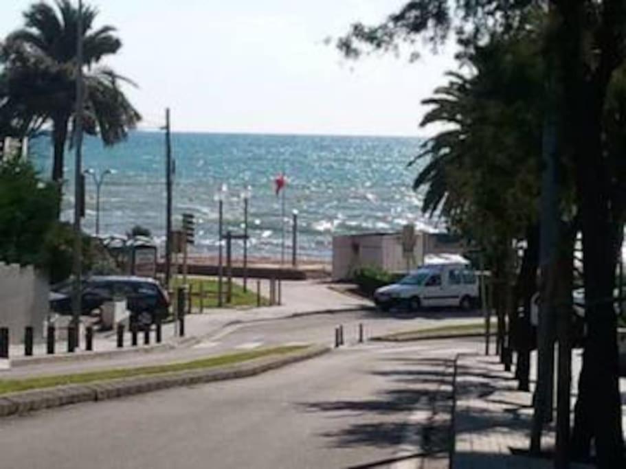 Somriu Apartament Fenals Platja 滨海略雷特 外观 照片