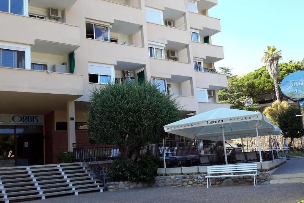 Somriu Apartament Fenals Platja 滨海略雷特 外观 照片